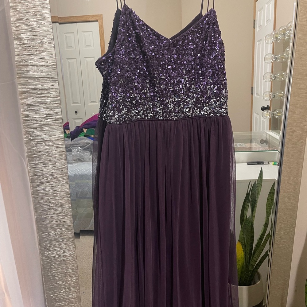 USED LIKE NEW - Adrianna Papell Sequence Dress